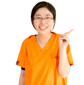 スタッフの笑顔の写真